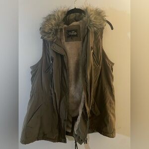 Royalty For Me Women's Fur-Trimmed Vest